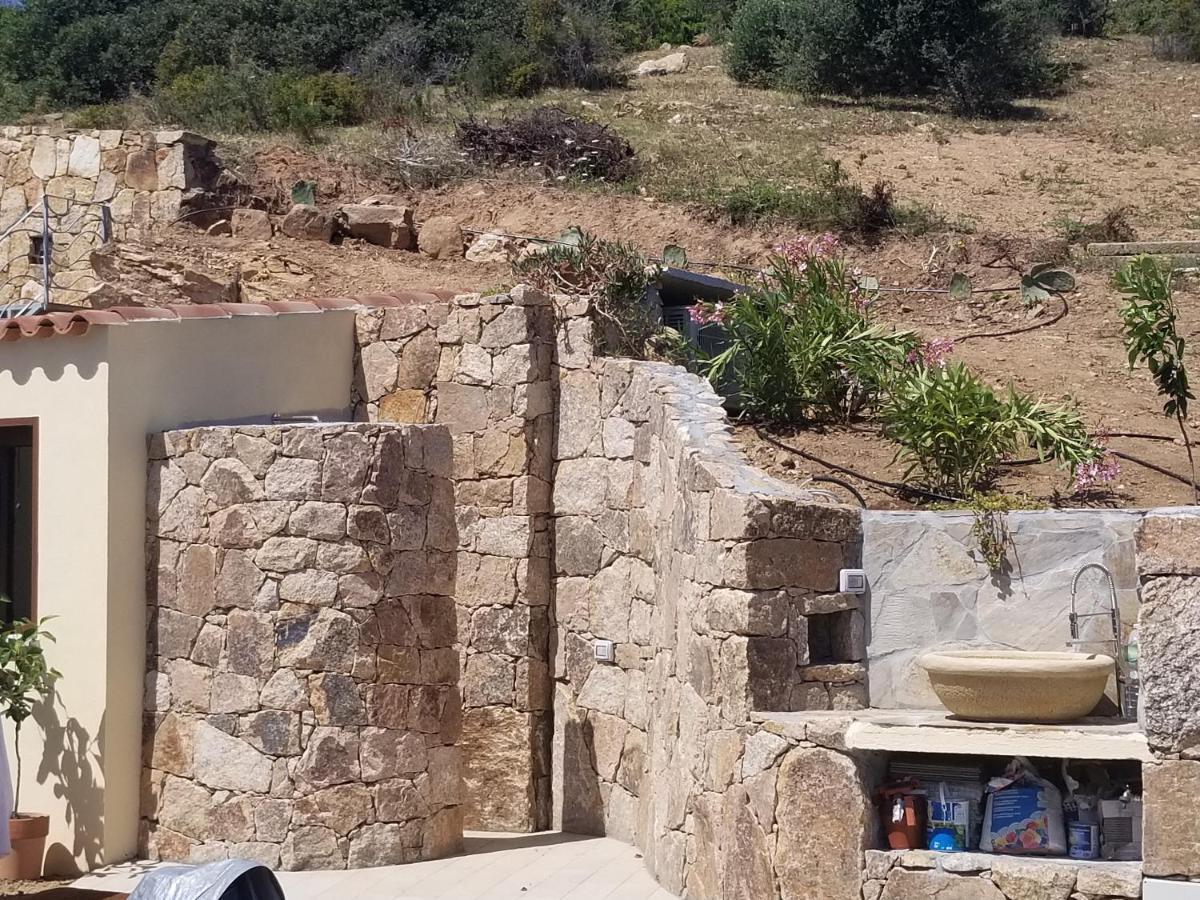 סאן תאודורו Villa Nel Villaggio Costa Caddu San Teodoro מראה חיצוני תמונה