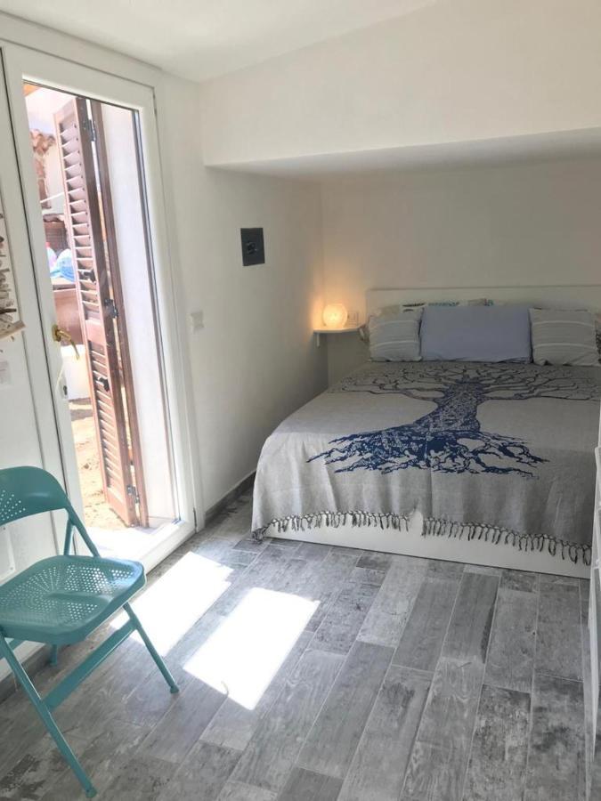 סאן תאודורו Villa Nel Villaggio Costa Caddu San Teodoro מראה חיצוני תמונה