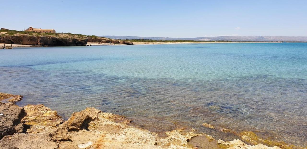 סאן תאודורו Villa Nel Villaggio Costa Caddu San Teodoro מראה חיצוני תמונה